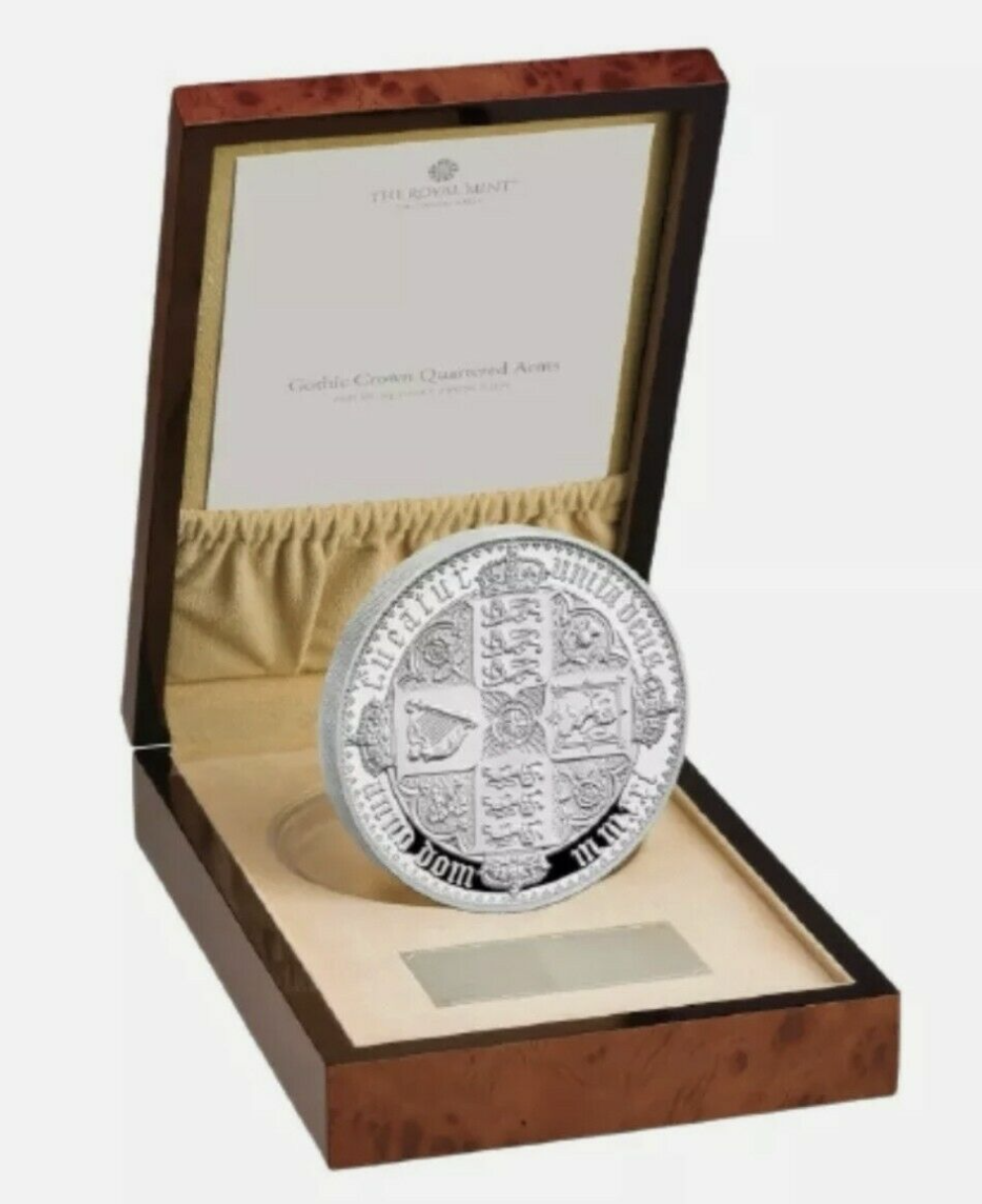 Pre Sale - GOTHIC CROWN QUARTERED ARMS 2021 UK 1KG SILVER PROOF COIN