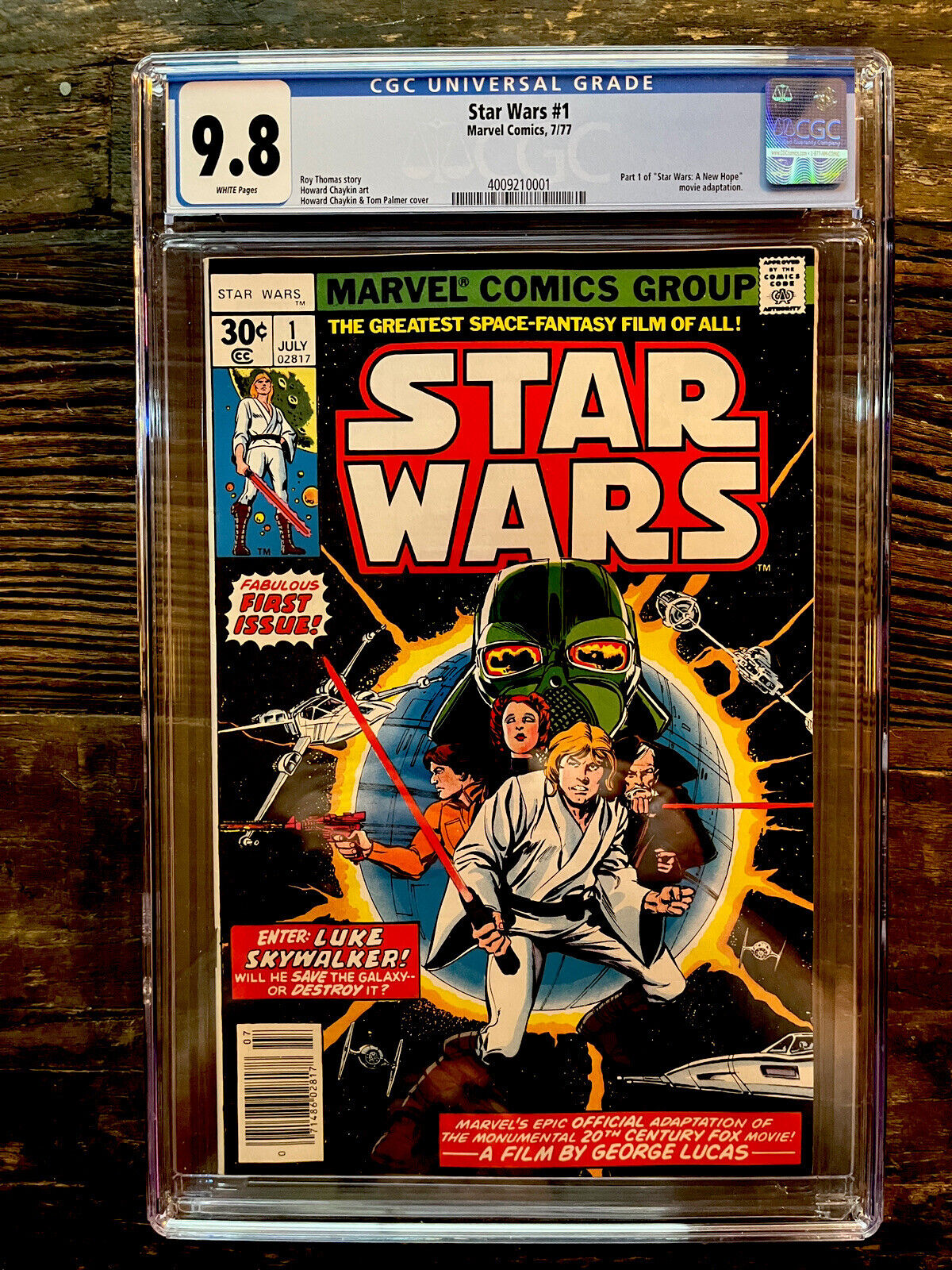 Highest Grade!!! Star Wars #1 CGC 9.8 White Pages - Start to original Star Wars