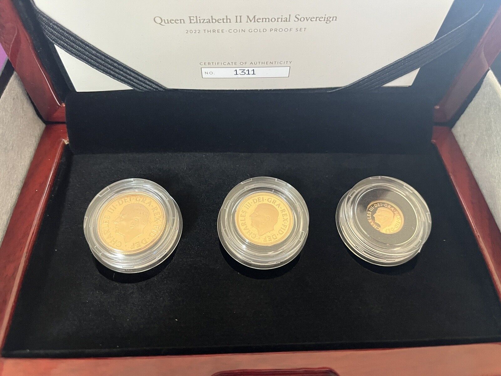 [In Hand] Queen Elizabeth II Memorial Sovereign 2022 Three Coin Gold Proof Set