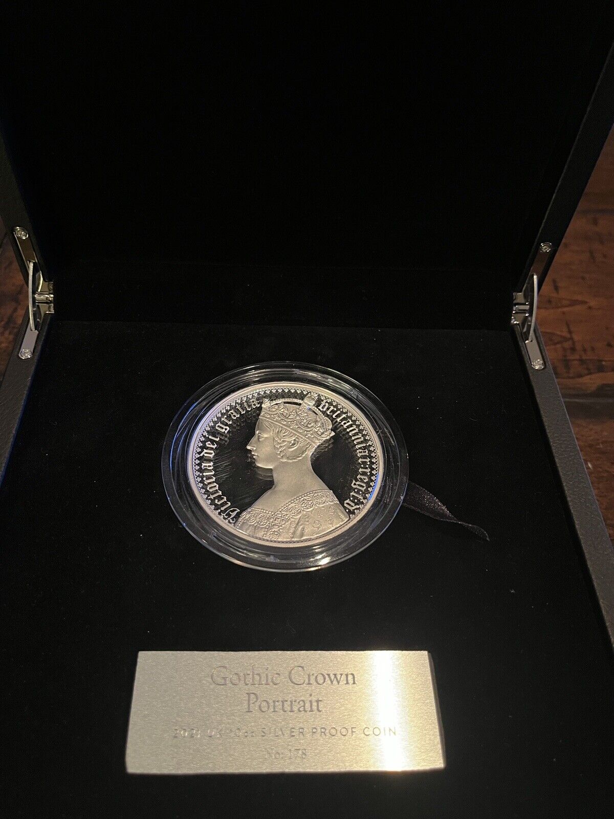 Gothic Crown Portrait 2021 UK 10oz Silver Proof Coin