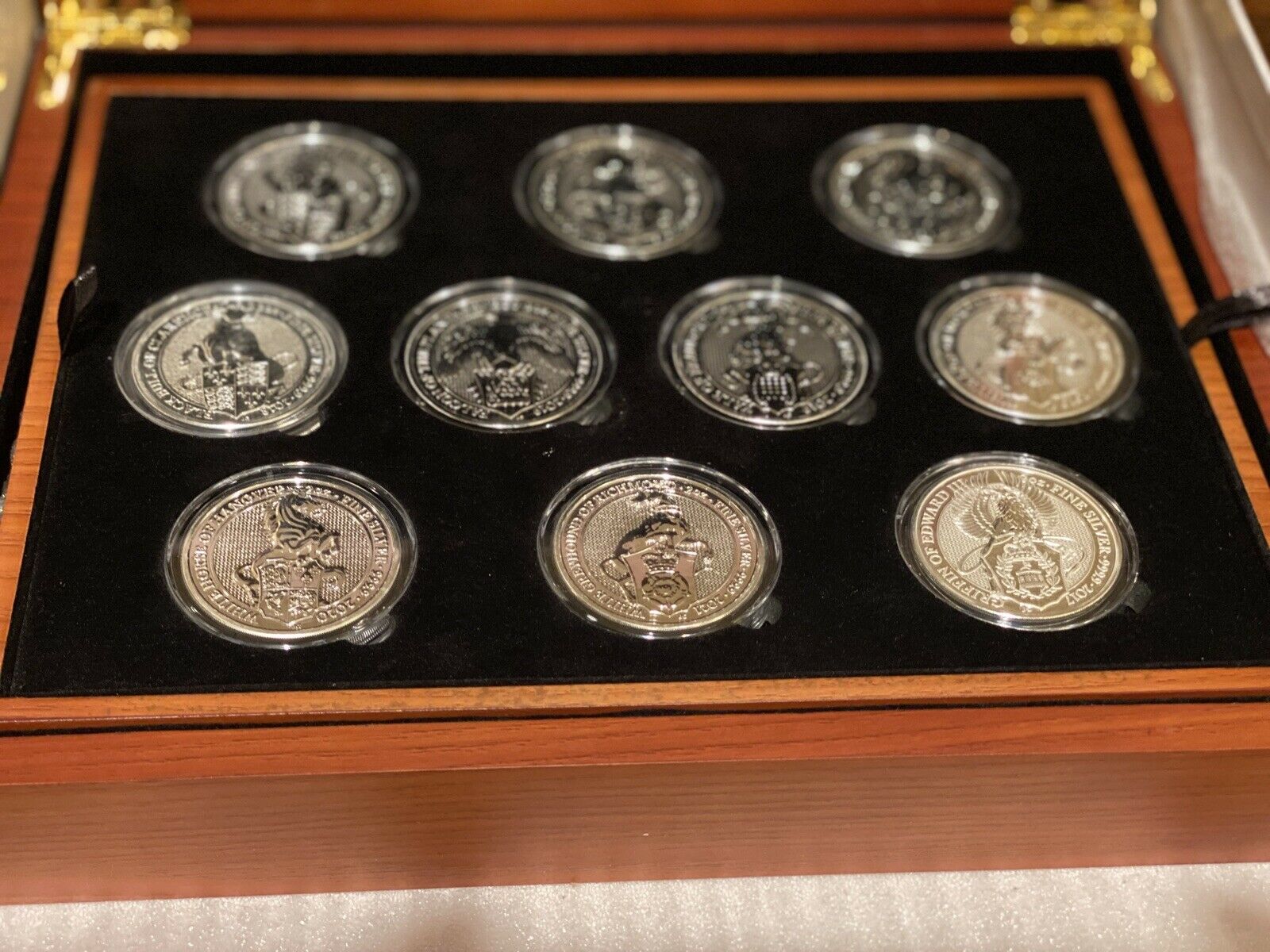 The Queen's Beasts 2oz Silver Bullion Complete Collection Case & Coins