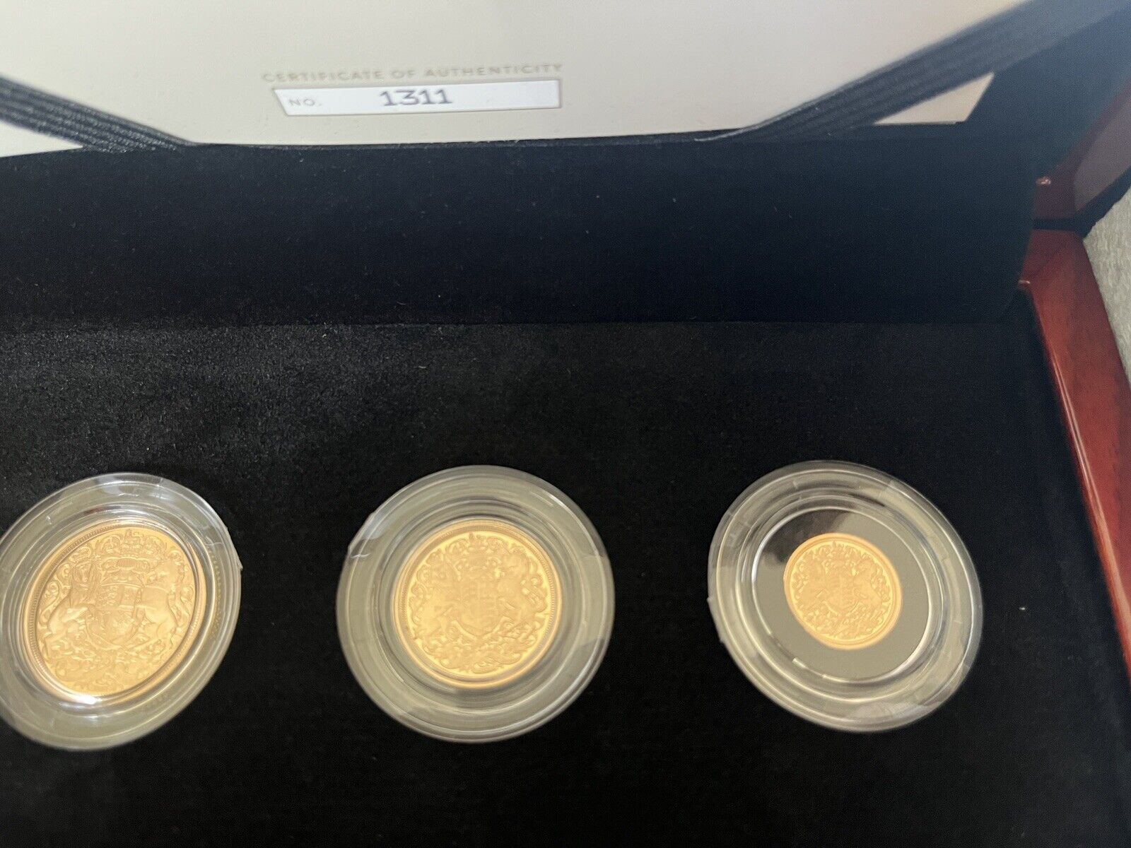 [In Hand] Queen Elizabeth II Memorial Sovereign 2022 Three Coin Gold Proof Set