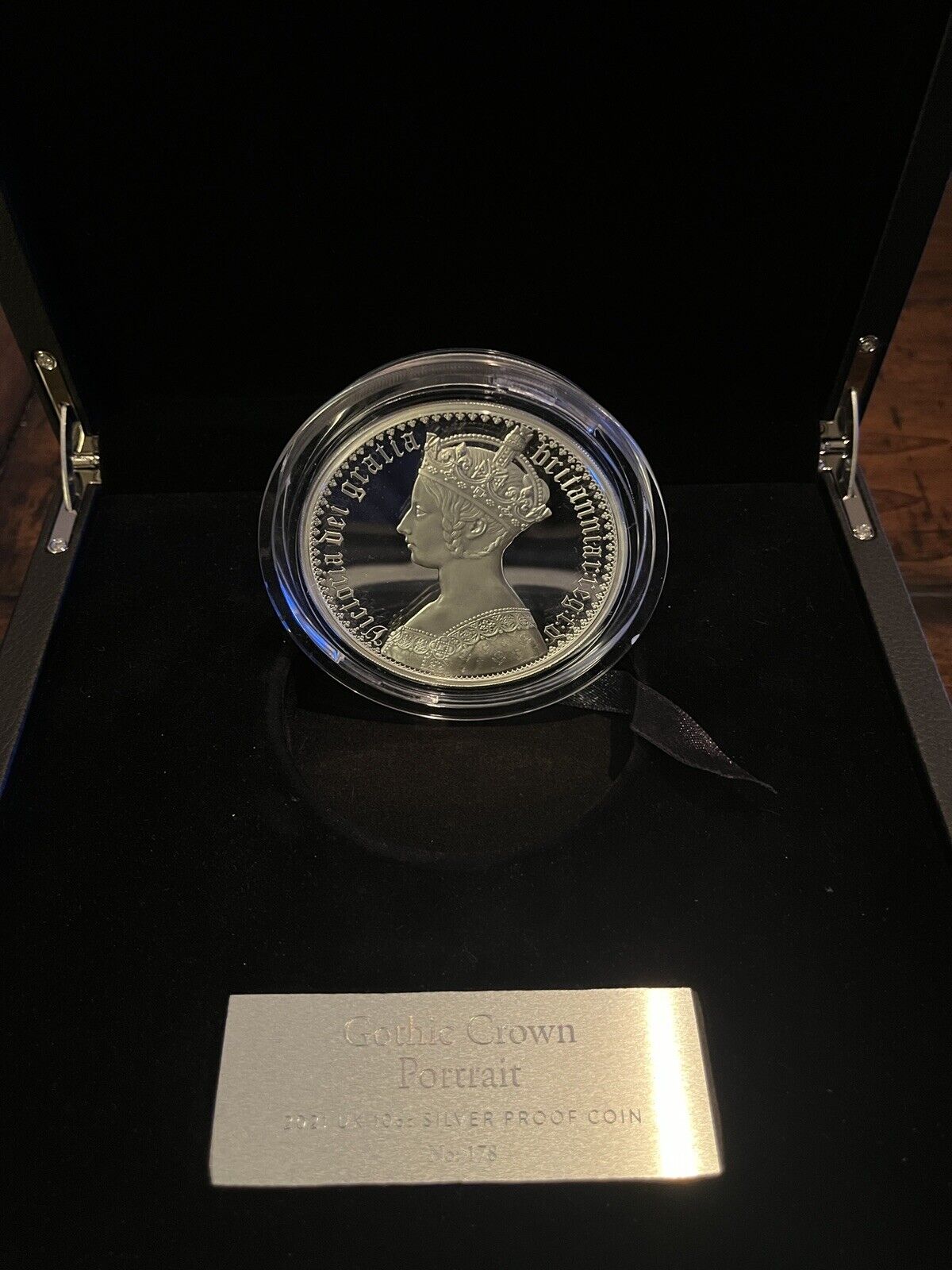 Gothic Crown Portrait 2021 UK 10oz Silver Proof Coin