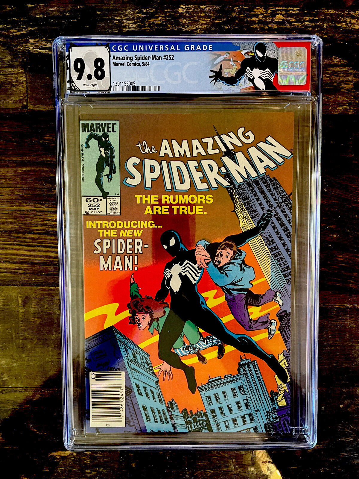 White Pages Newsstand! Amazing Spider-Man #252 CGC 9.8  Black Suit Custom Label