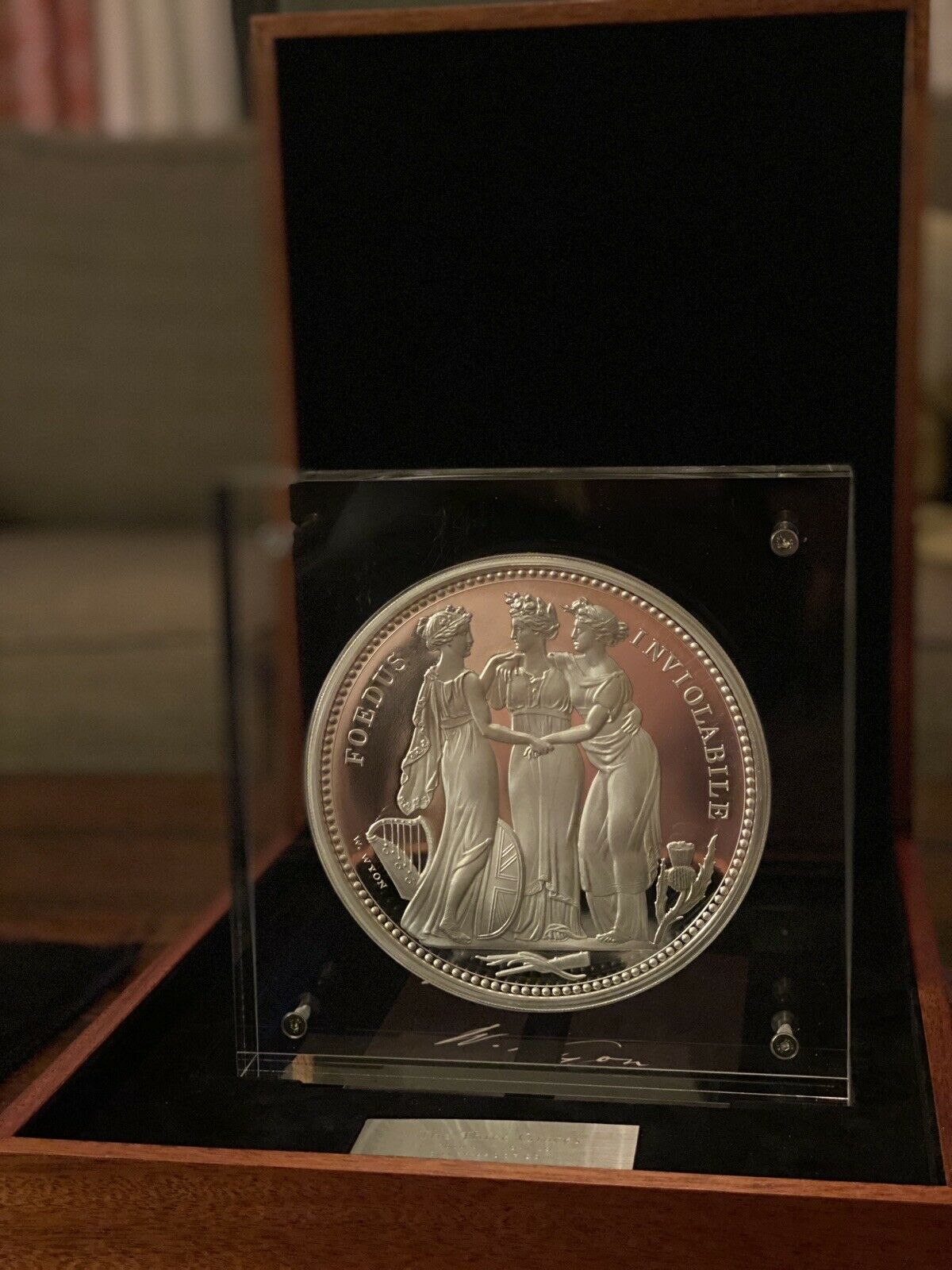 2020 2 Kg The Great Engravers Collection - Three Graces .999 Silver
