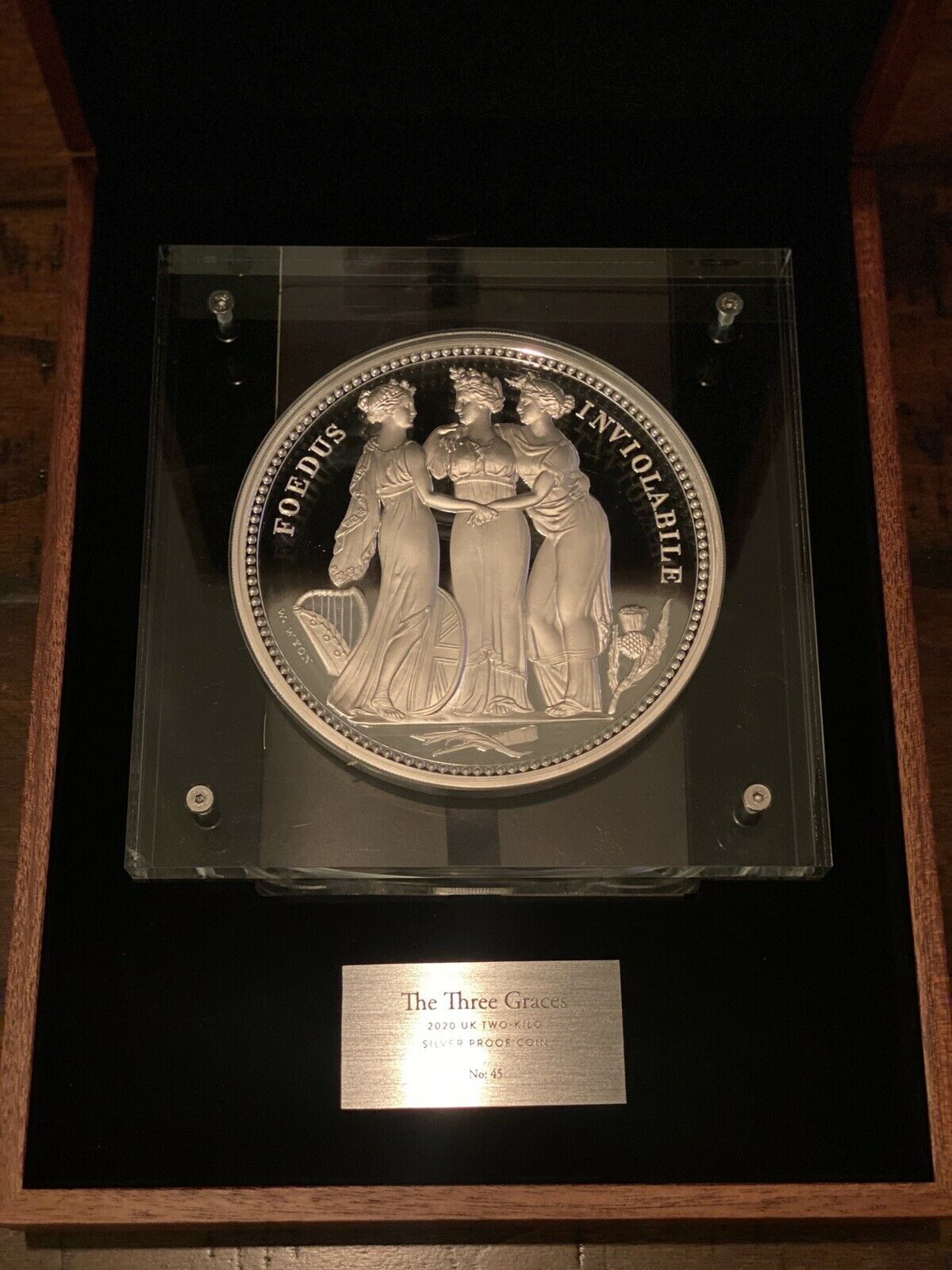 2020 2 Kg The Great Engravers Collection - Three Graces .999 Silver