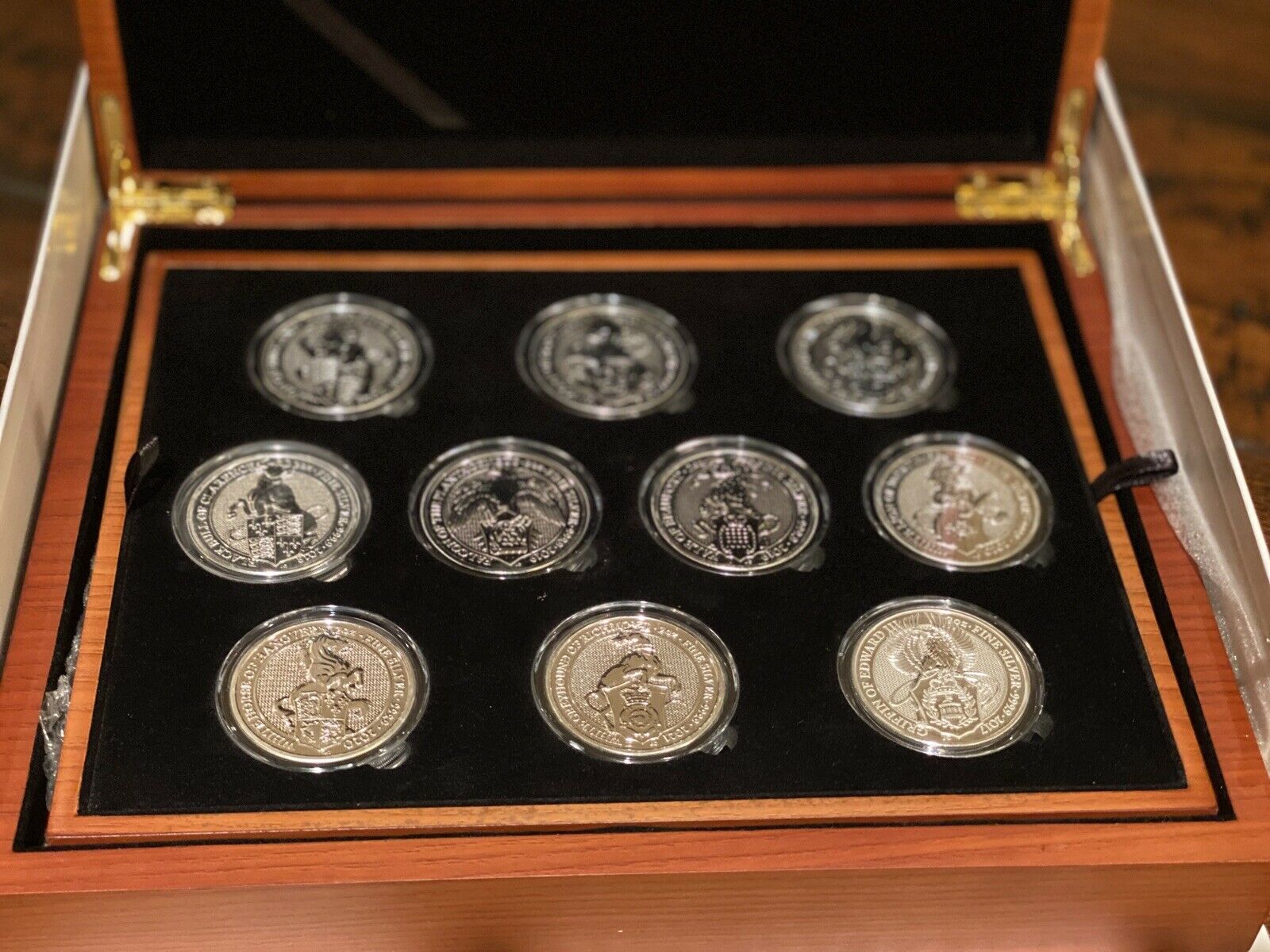 The Queen's Beasts 2oz Silver Bullion Complete Collection Case & Coins